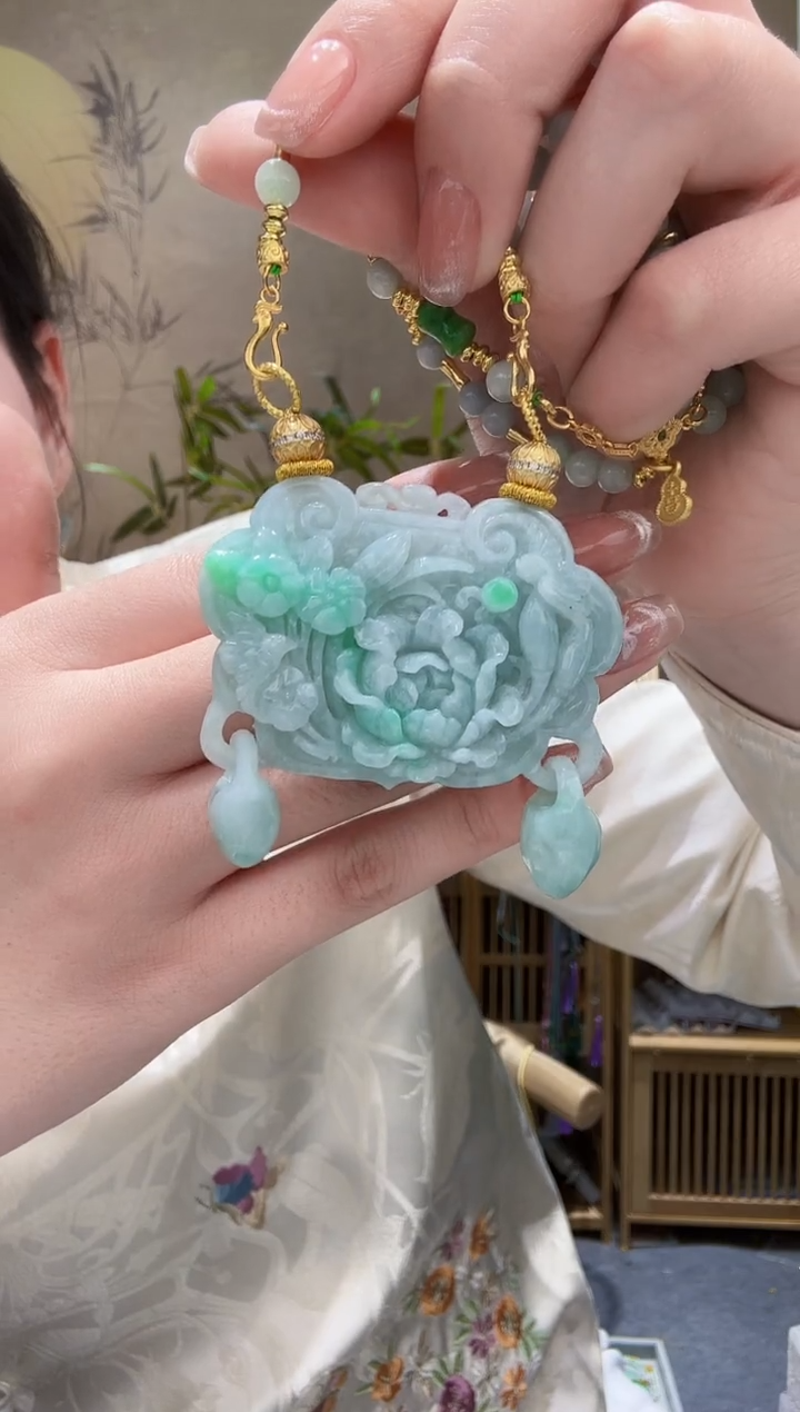 【闪购商品】翡翠颈饰未镶嵌吊坠