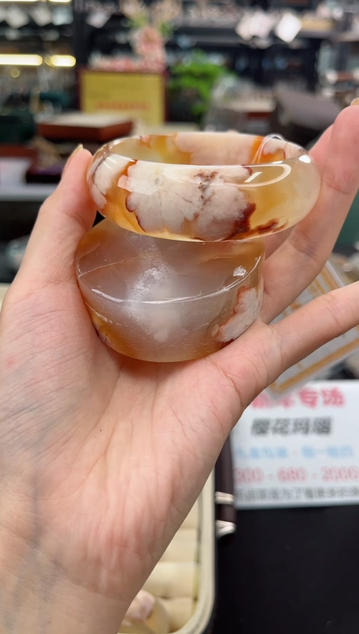 【闪购商品】石英质玉手镯未镶嵌59圈口（赠品镯心）6600219