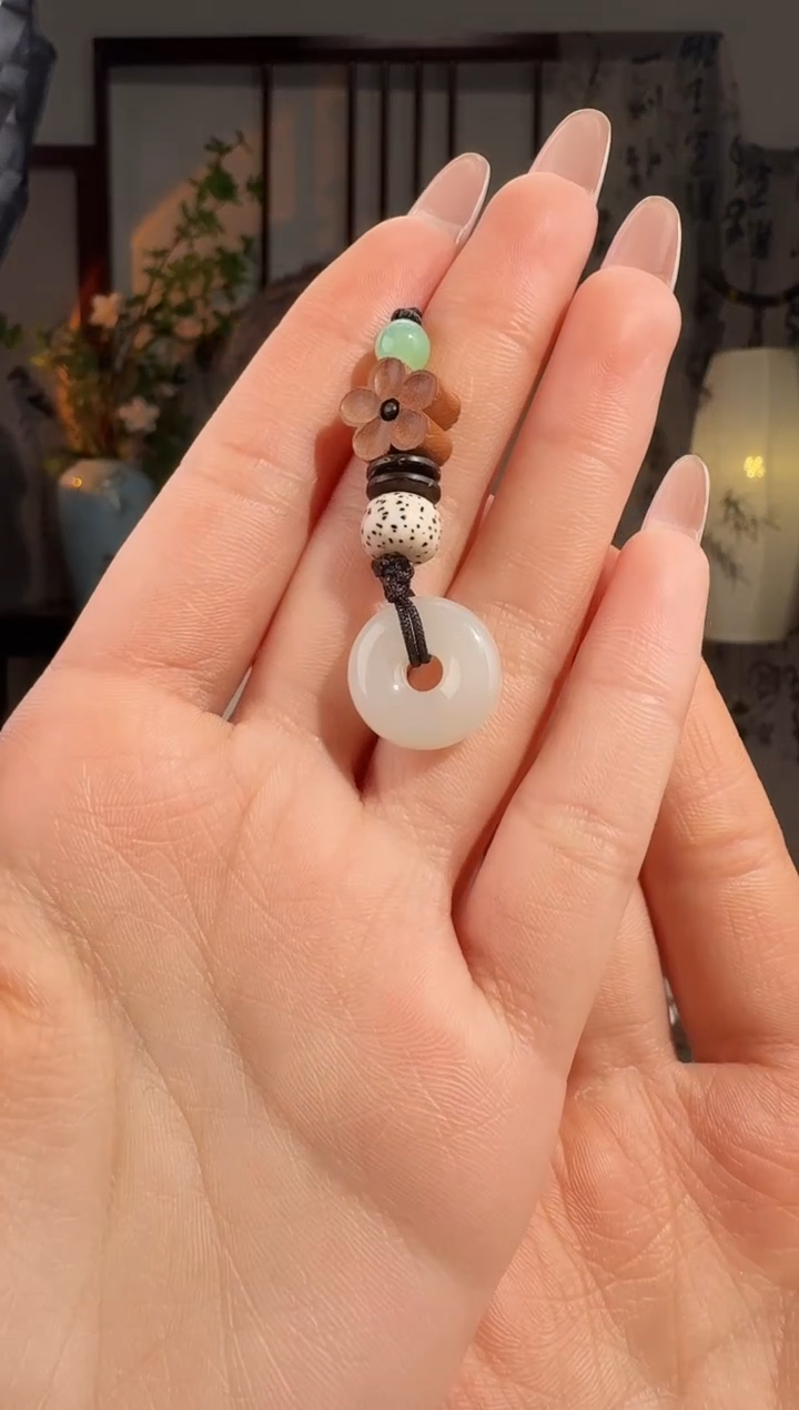 颈饰未镶嵌和田玉平安扣手机挂链