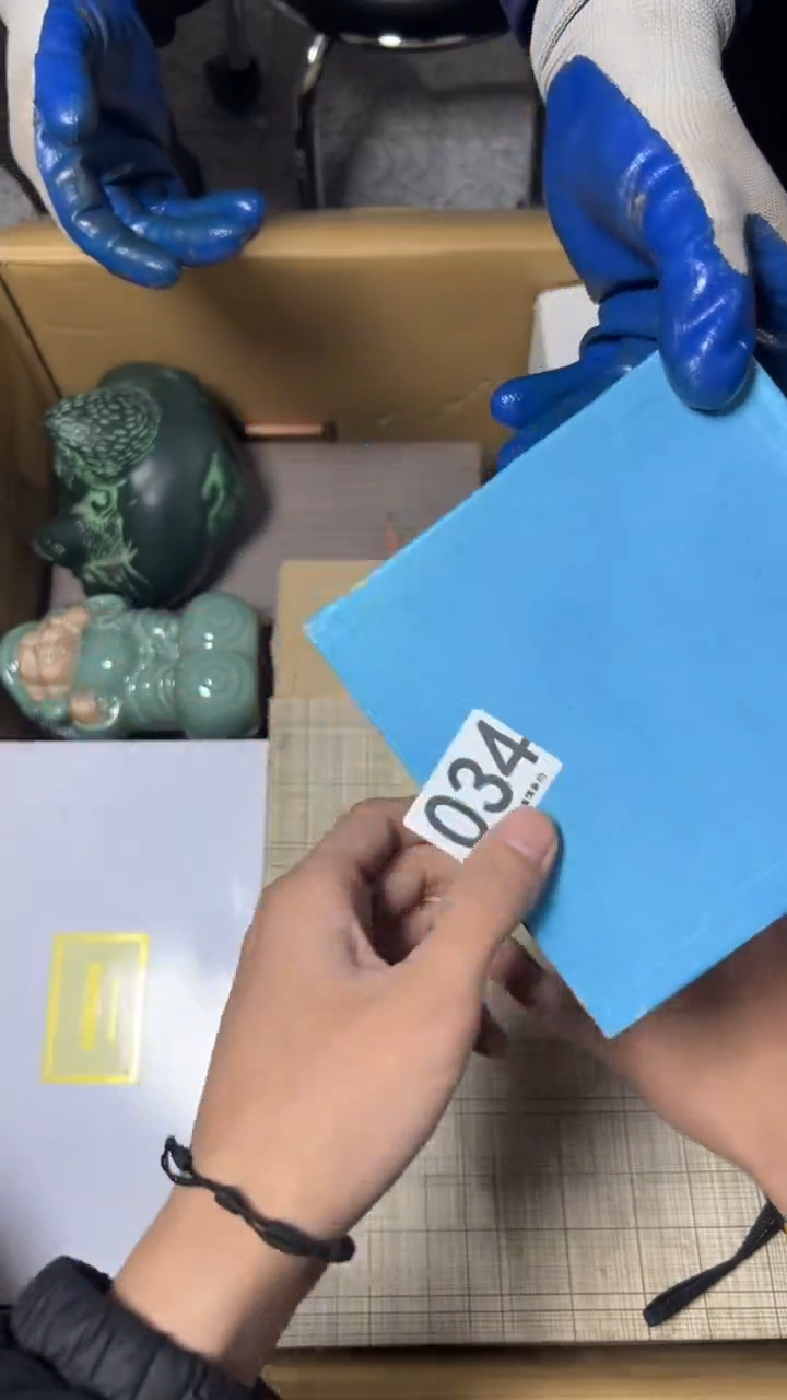 红****）034        茶摆件  