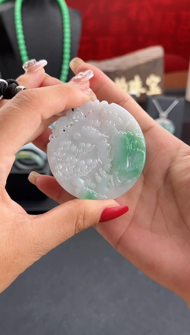 颈饰未镶嵌翡翠吊坠