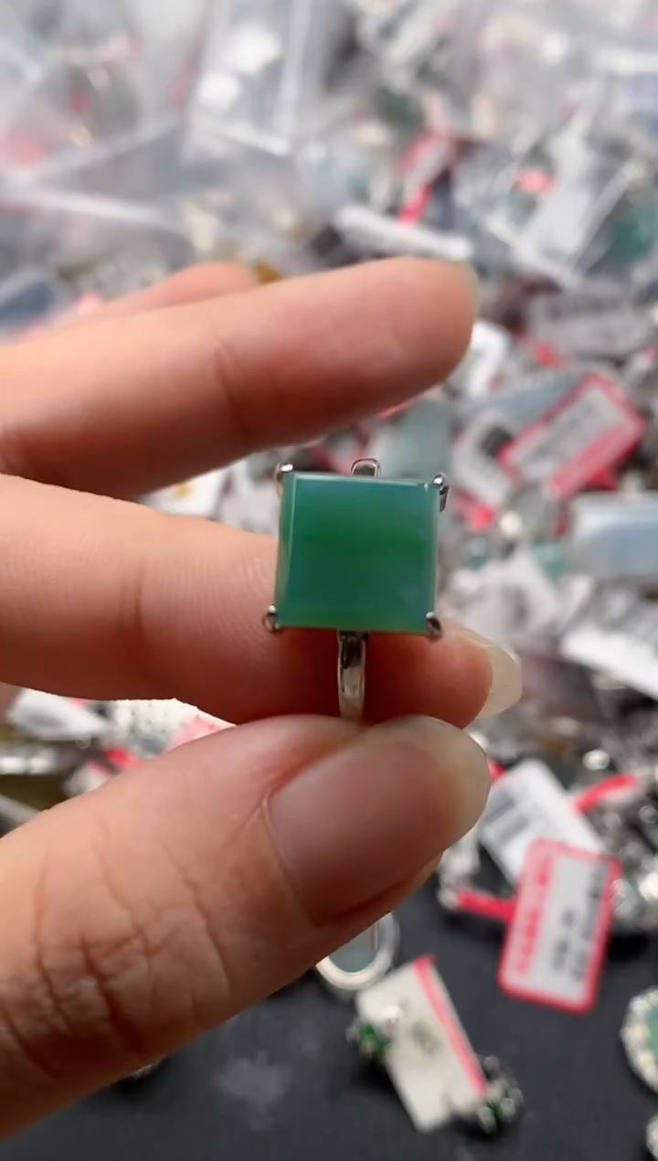 银S925镶嵌戒指翡翠天然A货缅甸翡翠