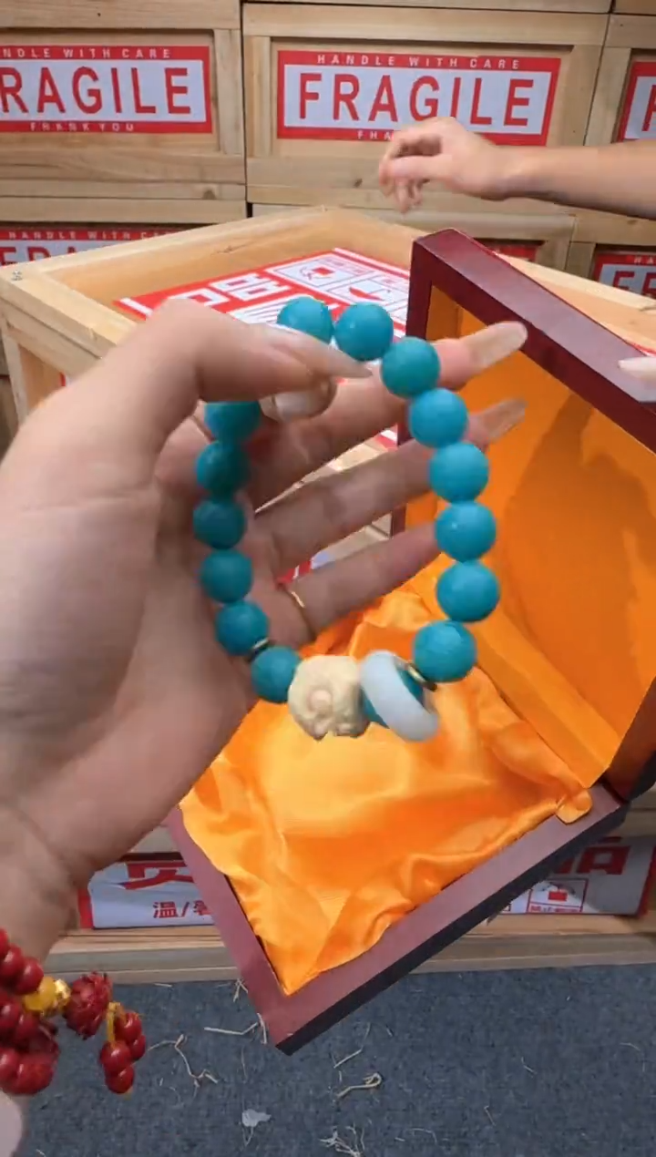 精美手串（无礼盒）
