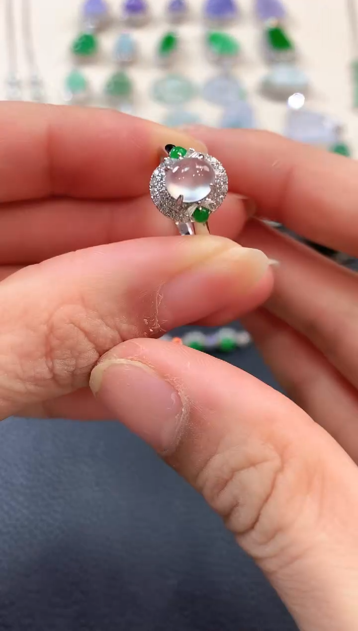 【闪购商品】翡翠戒指18K金镶嵌b57     