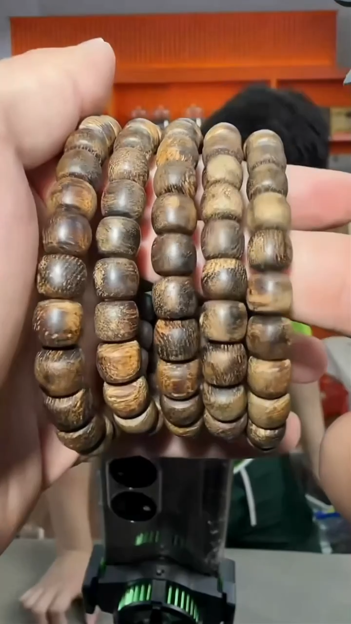 沉香手串385号单圈紫伽罗多样性发一