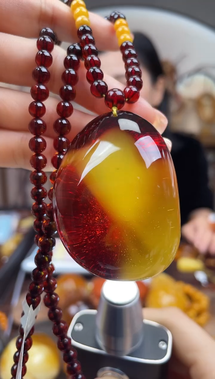 【闪购商品】琥珀裸石未镶嵌首饰 假1赔4（多样性发货1件