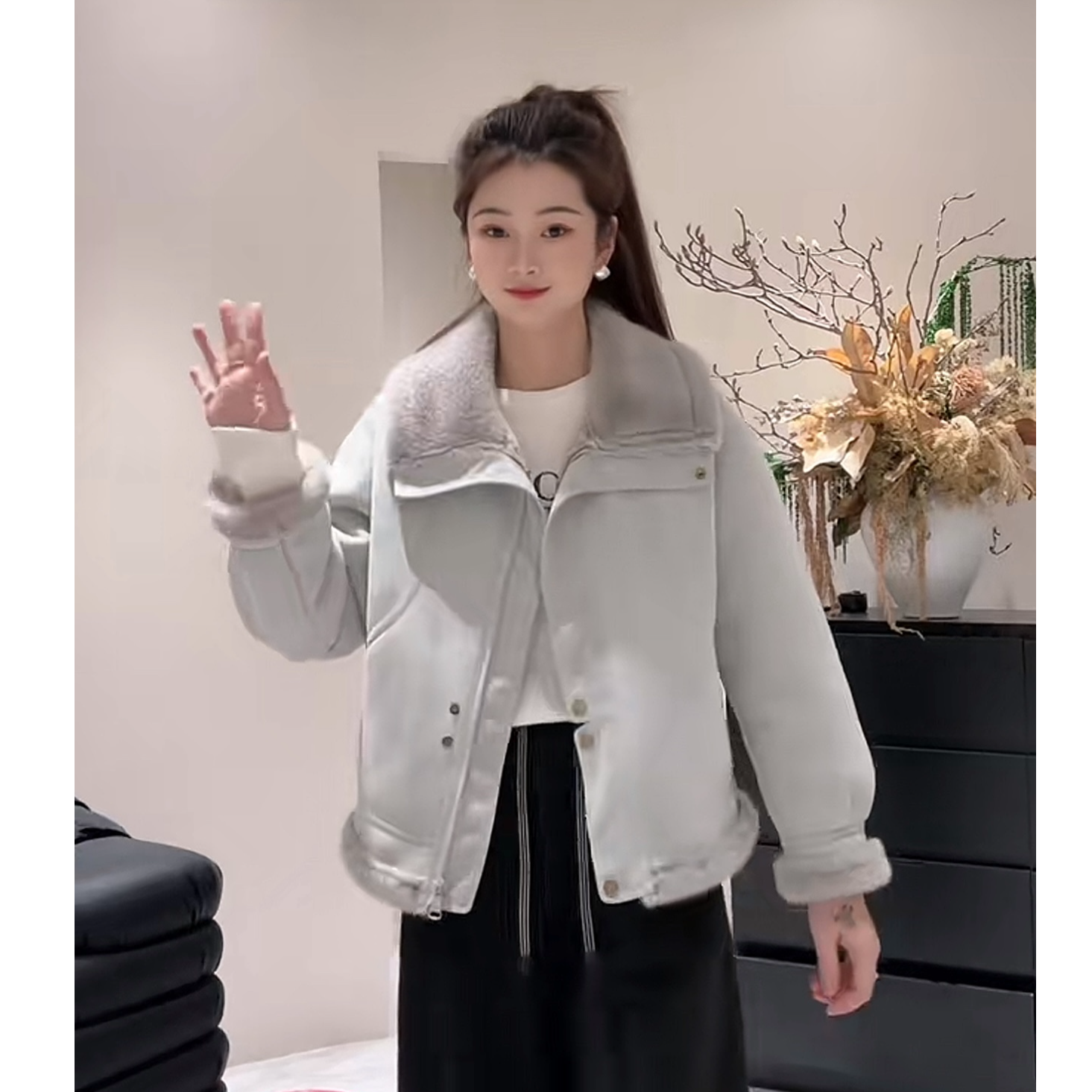 099皮毛一体鹿皮绒翻领外套冬季2025新款公主貂宽松加厚外套