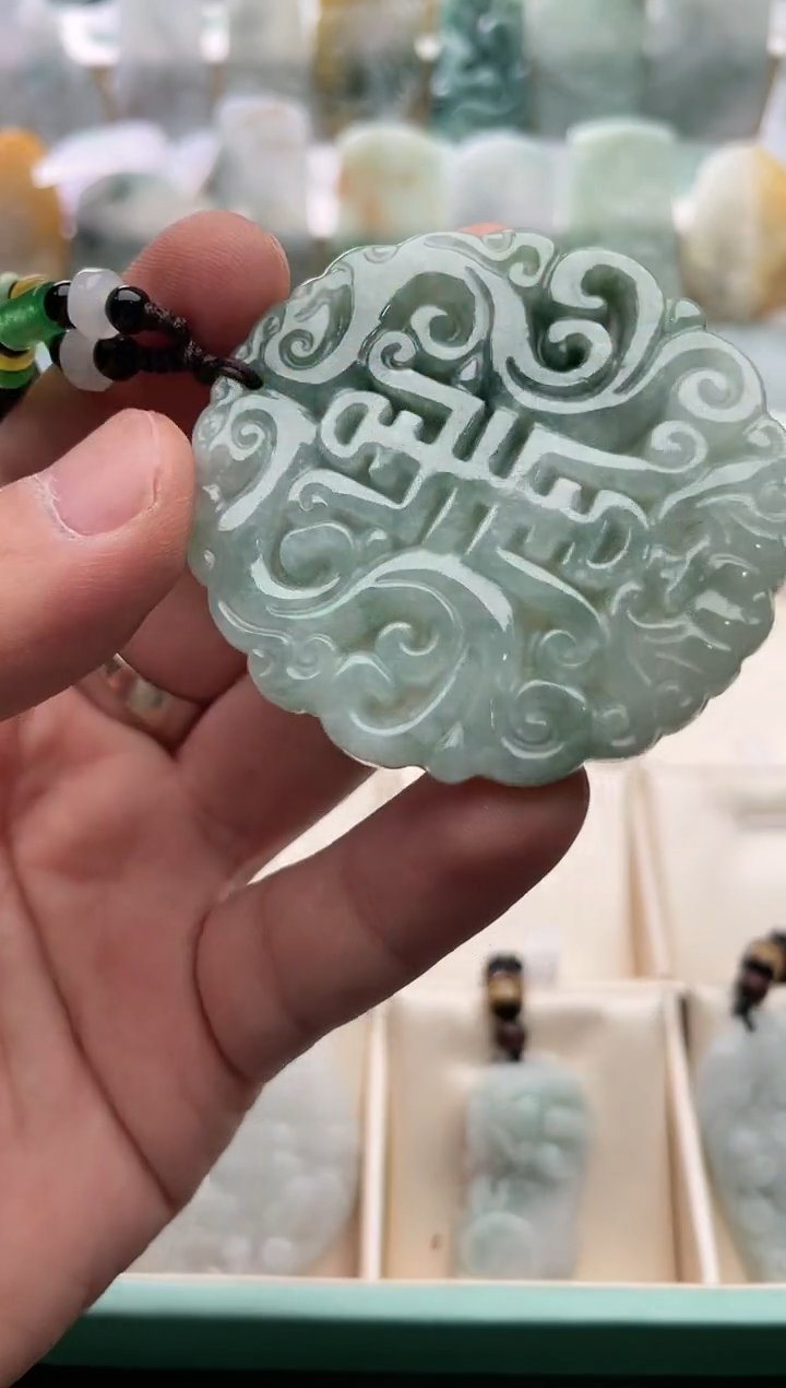 【闪购商品】翡翠颈饰未镶嵌..../2/23/ 93