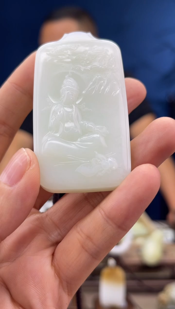 和田玉未镶嵌颈饰1
