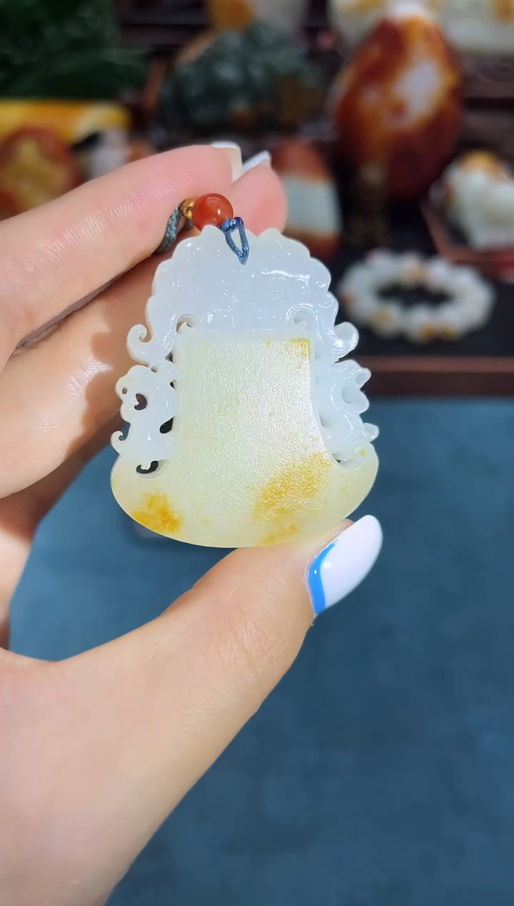 和田玉（子料）未镶嵌颈饰化***里11111