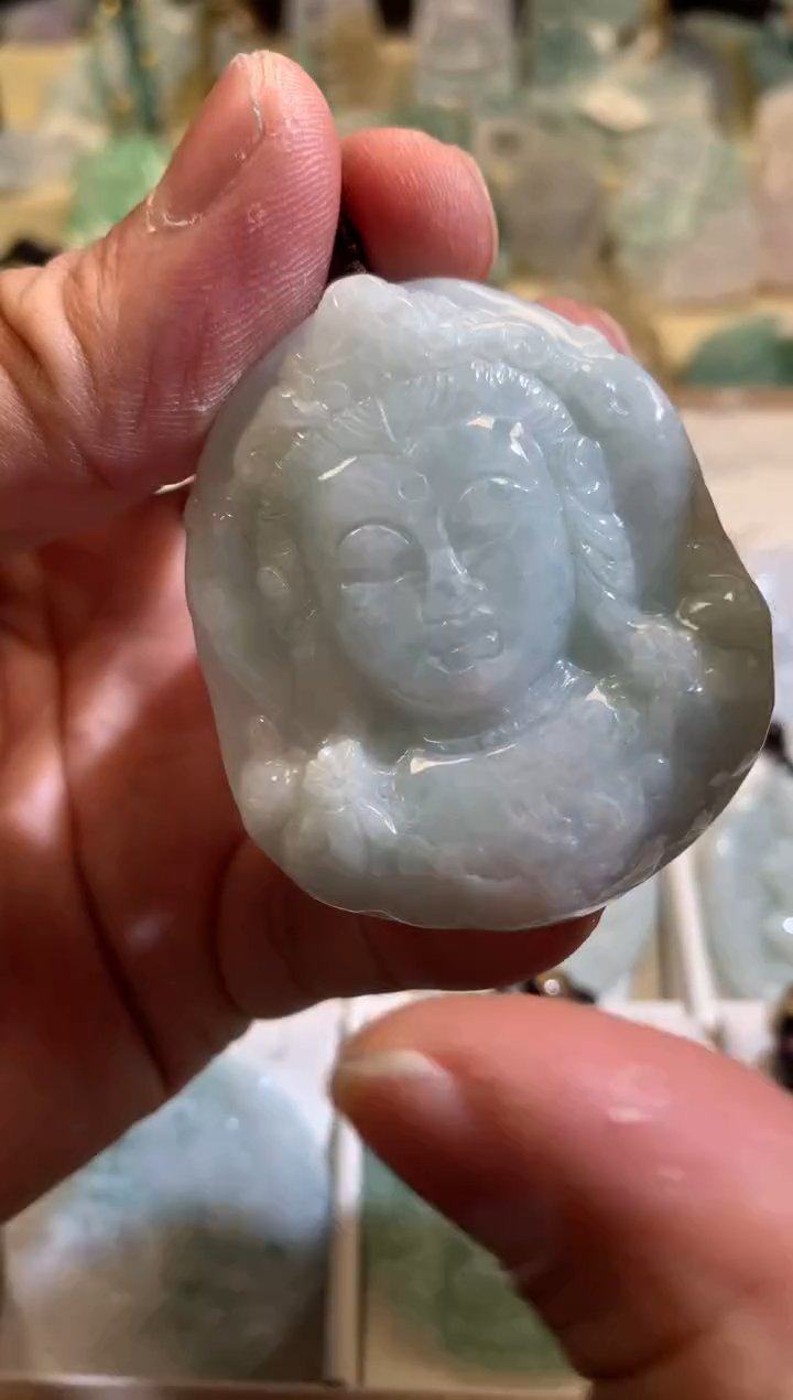 【闪购商品】翡翠颈饰未镶嵌02/17/260