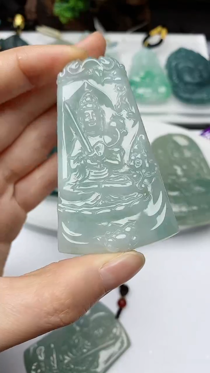 【闪购商品】翡翠颈饰未镶嵌