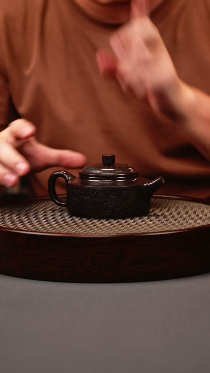 茶壶紫砂古红泥 扁德中 刻绘