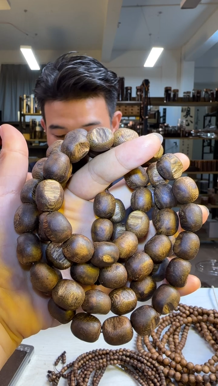 沉香手串99沉海南绿棋沉香红骨凹身留疤长串70g多样性发1