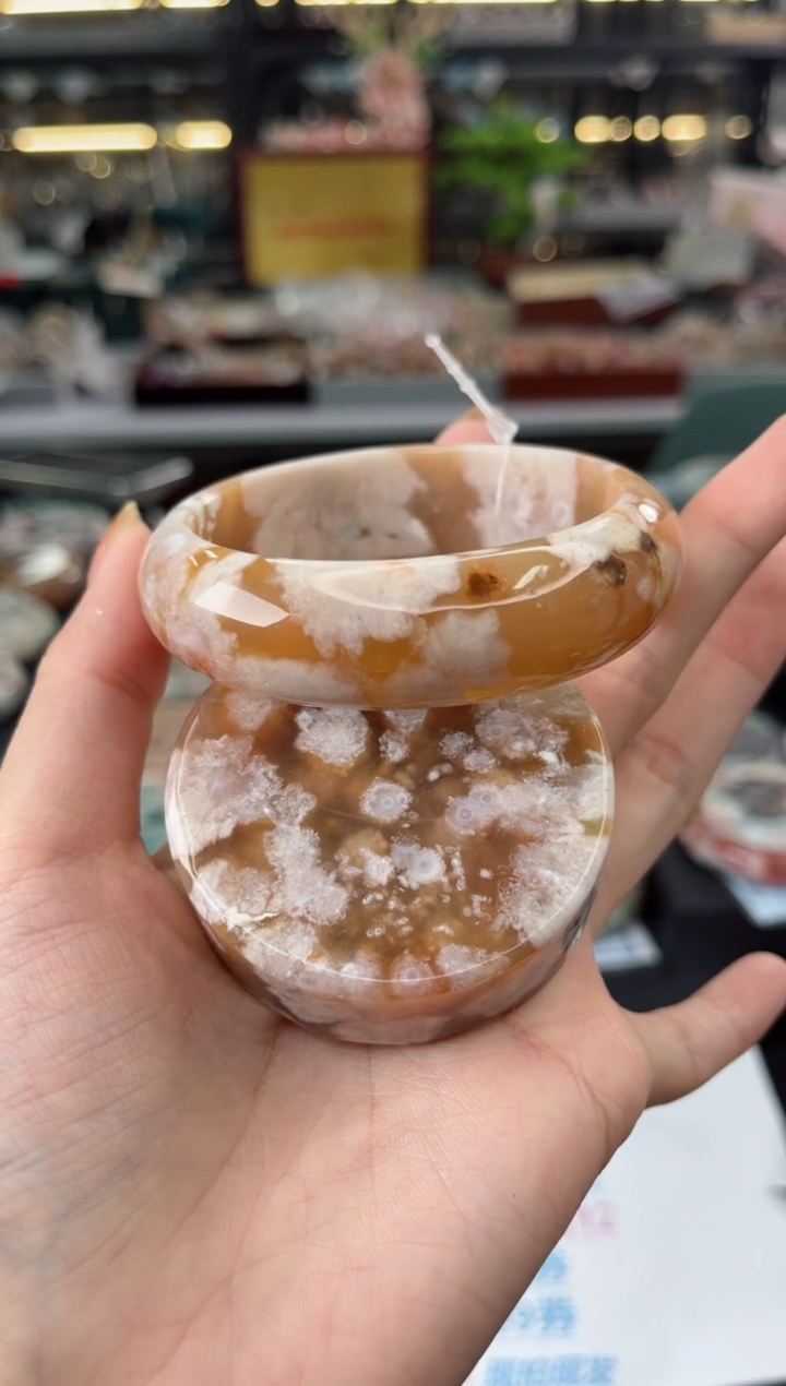 【闪购商品】石英质玉手镯未镶嵌58圈口（赠品镯心）3600152