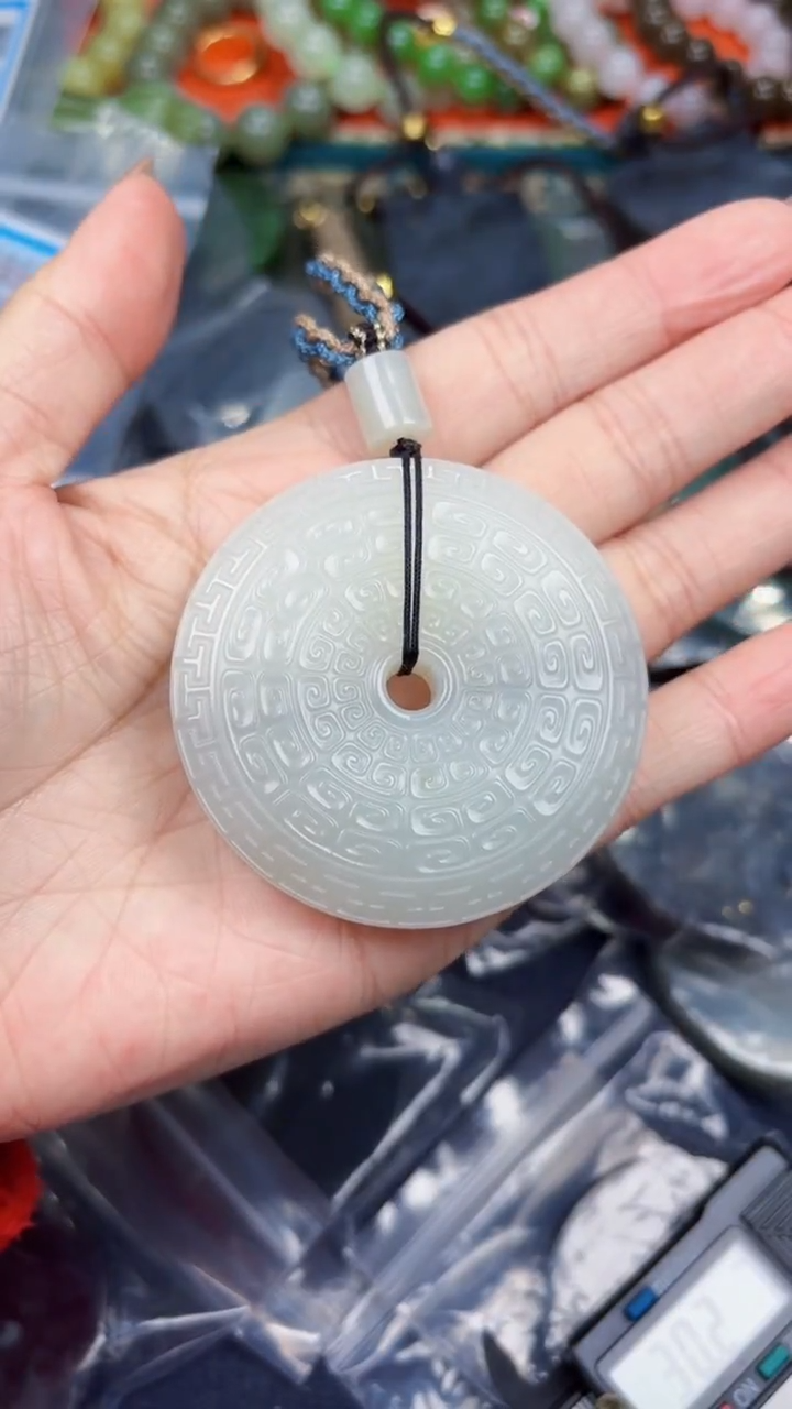 颈饰未镶嵌和田玉和田玉