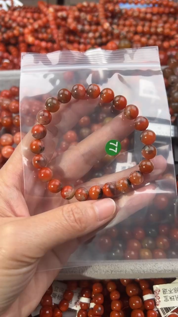 南红玛瑙手串未镶嵌8+