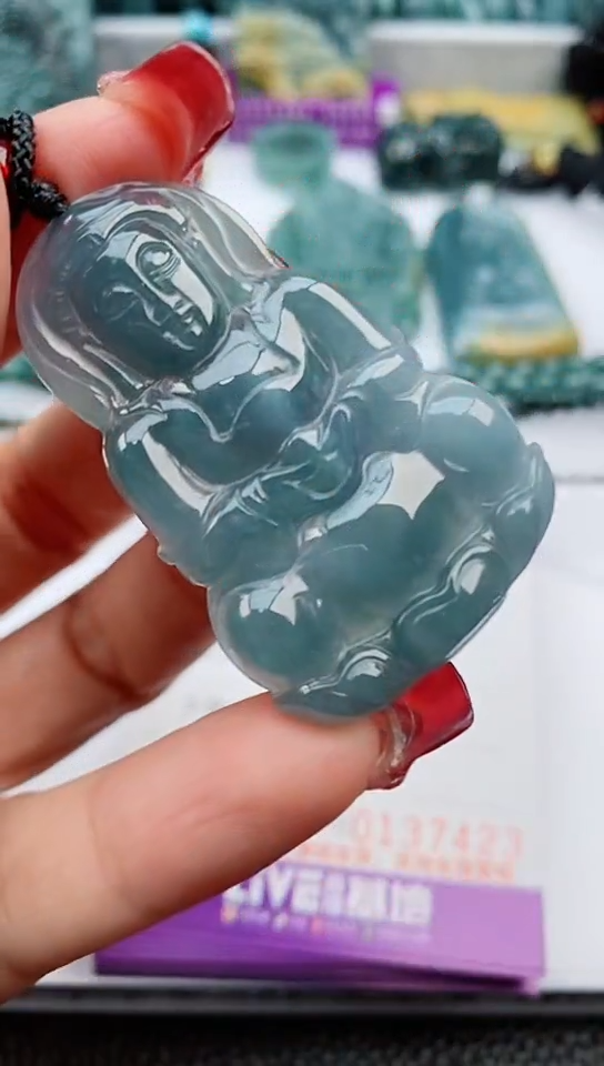 【闪购商品】翡翠颈饰未镶嵌               