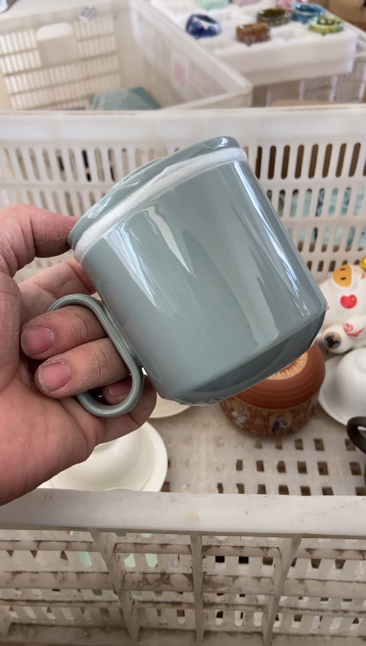 杯子瓷无运费险有瑕疵的摄影的产品有使用过的痕迹有点脏介意勿拍