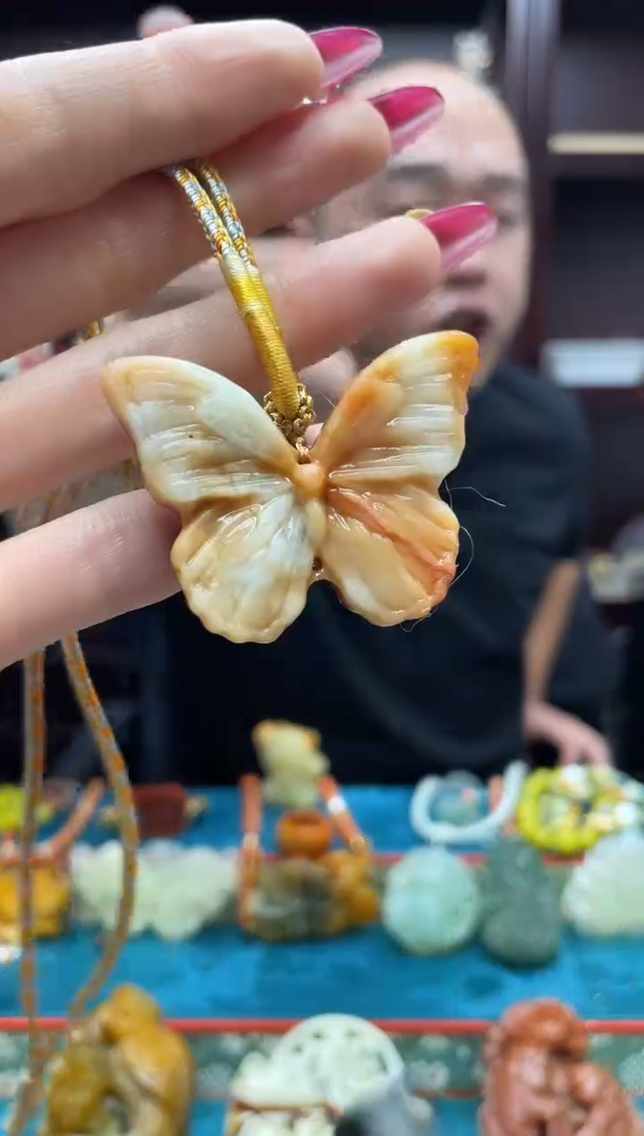 未镶嵌岫玉吊坠·