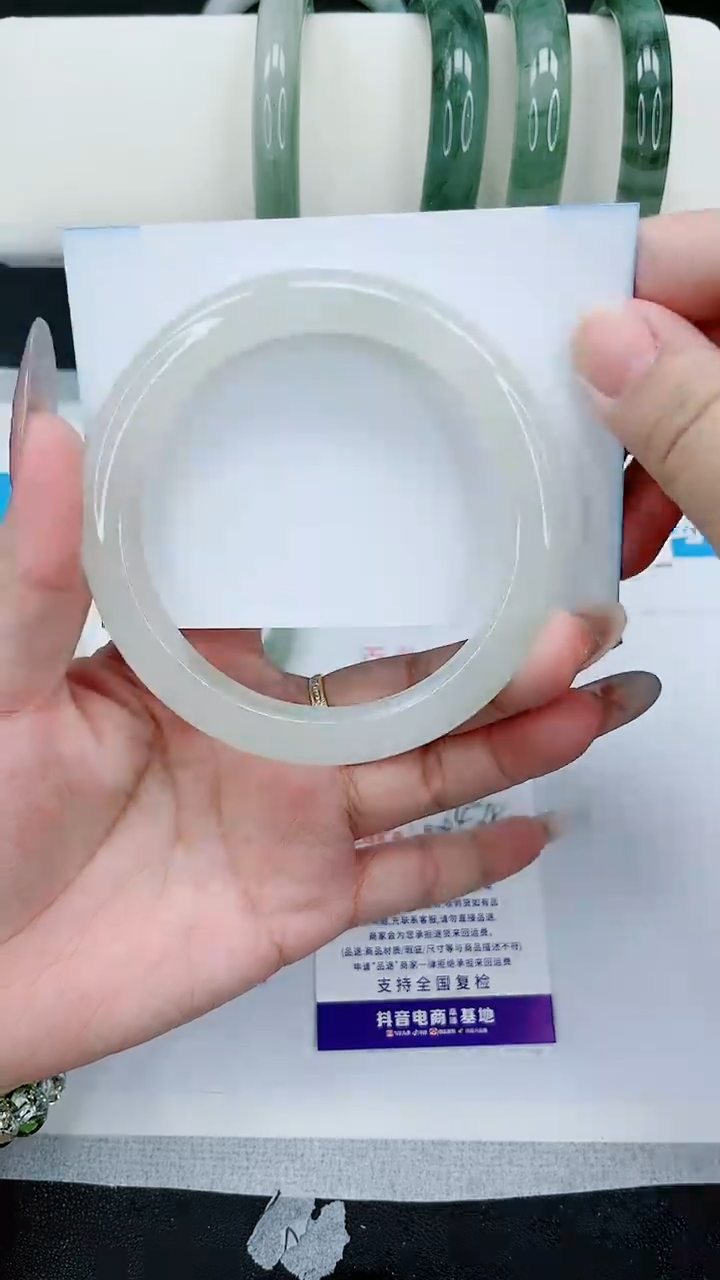 【闪购商品】石英质玉手镯未镶嵌166号/64-65圈