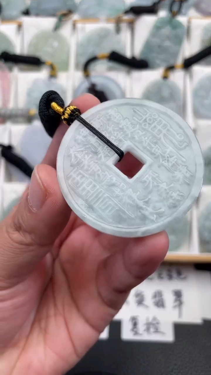 颈饰未镶嵌翡翠天然缅甸翡翠A货183