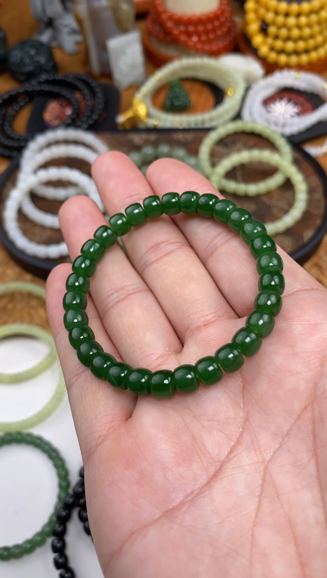 颈饰未镶嵌和田玉手串