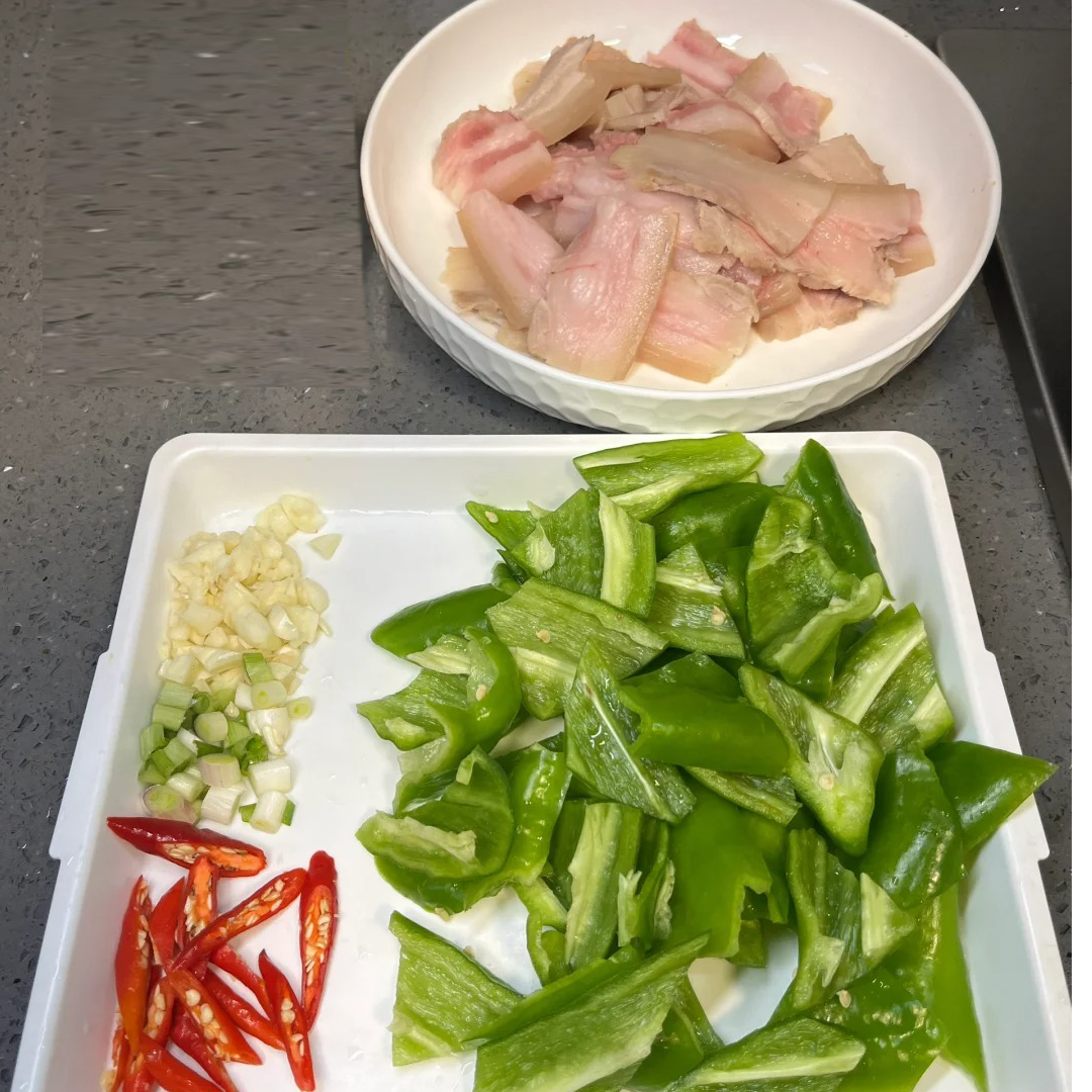 青椒回锅（熟二刀肉约160-250g）