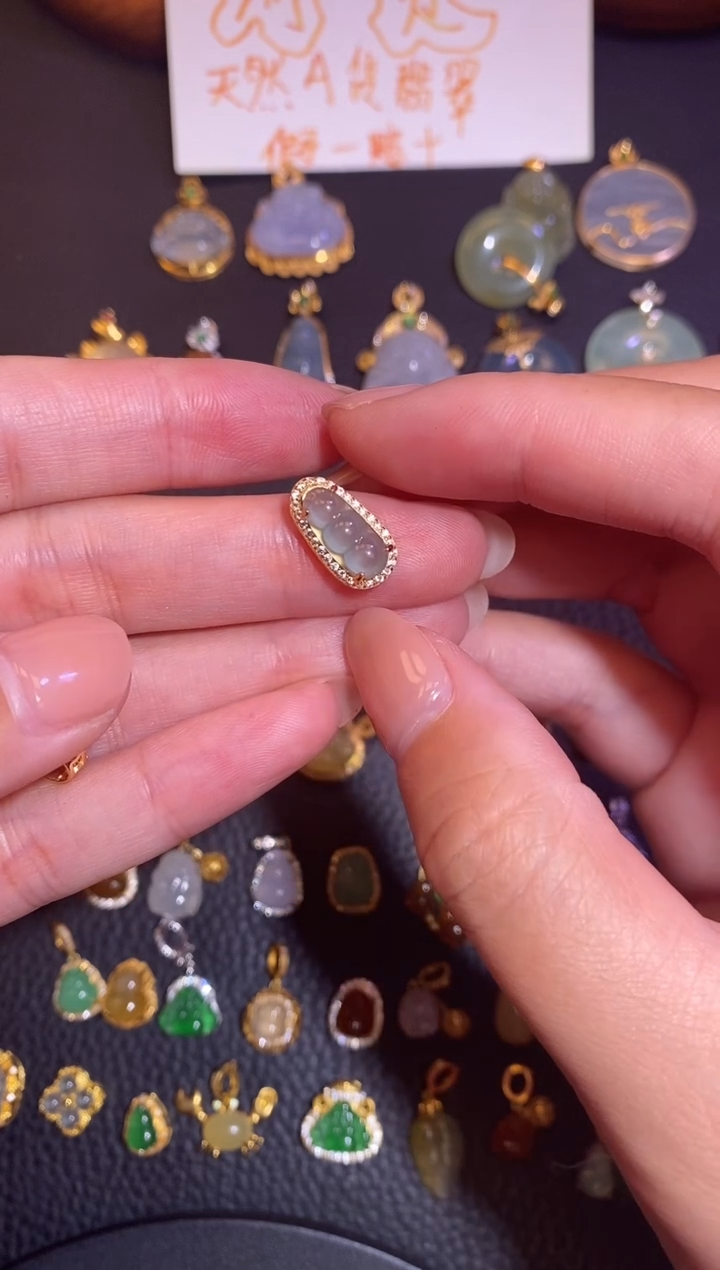 颈饰银S925镶嵌翡翠a货翡翠