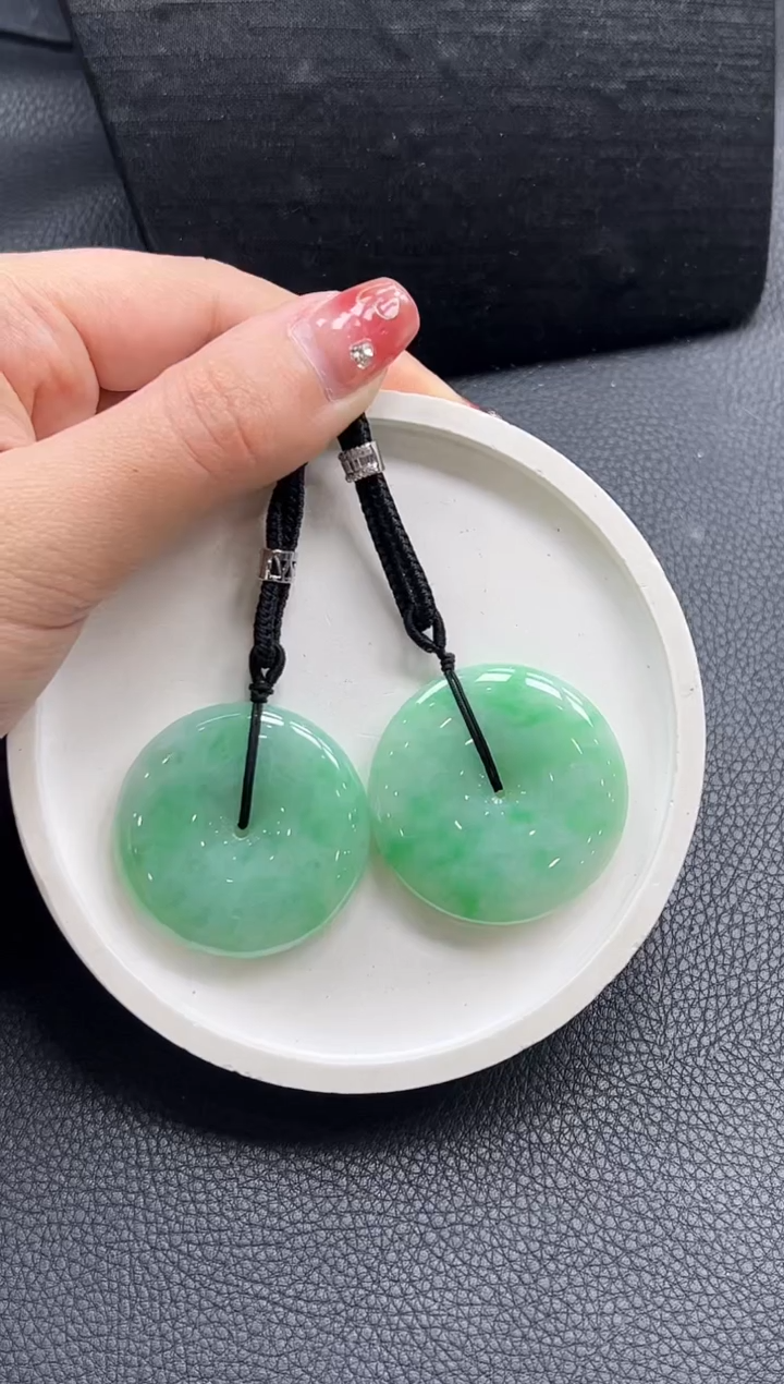 【闪购商品】翡翠颈饰未镶嵌K733-850平安扣多样性发1件