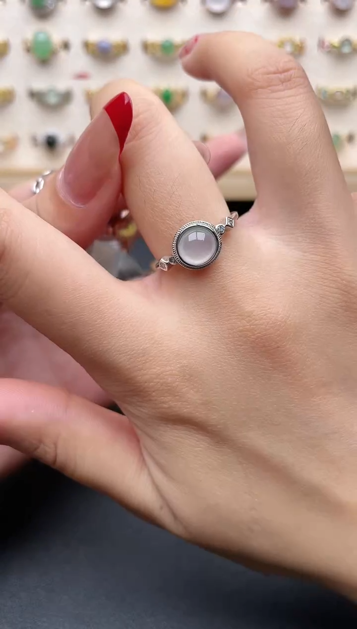 【闪购商品】翡翠戒指银S925镶嵌一物一证一礼盒