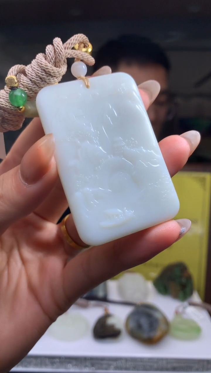 【闪购商品】定制和田玉Boss阳天然和田玉（拍一发一）