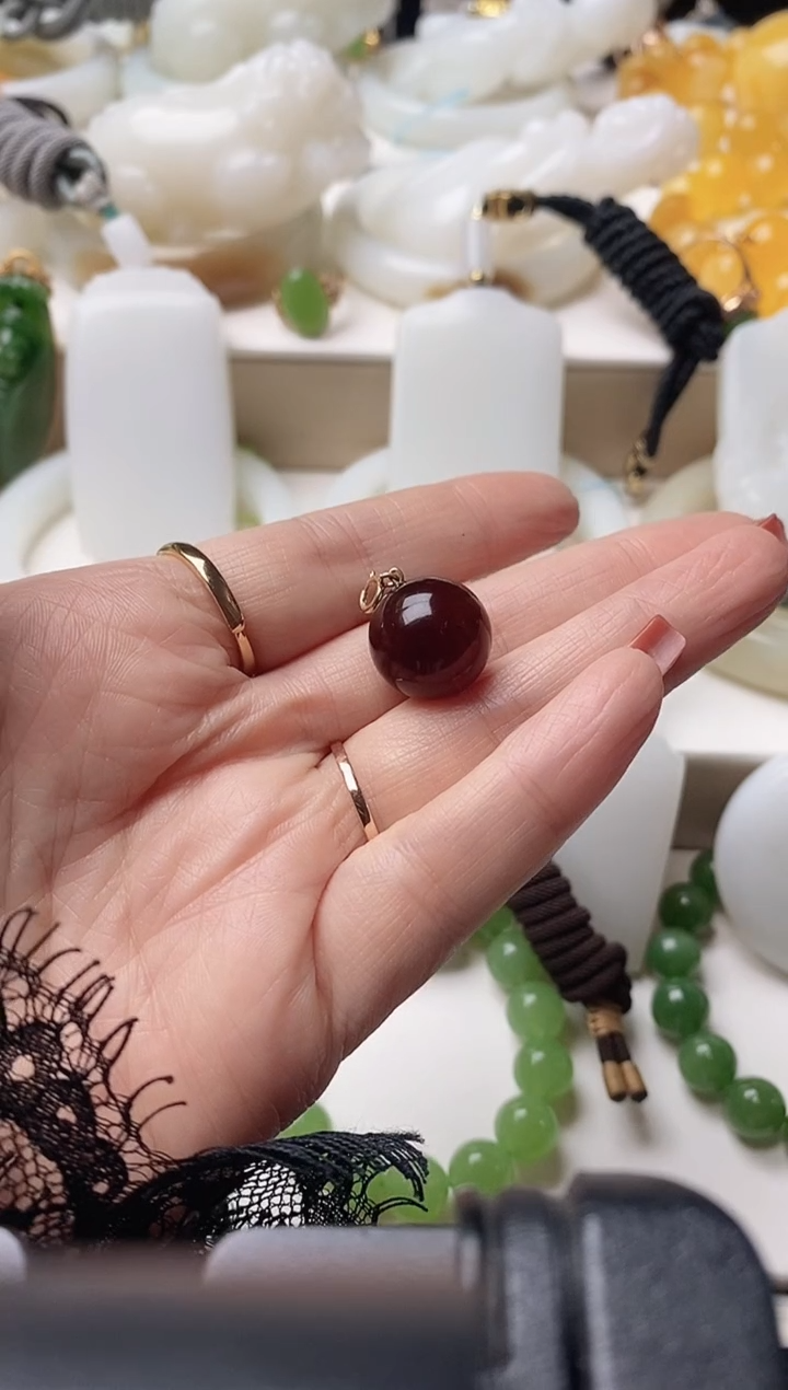 裸石琥珀未镶嵌吊坠