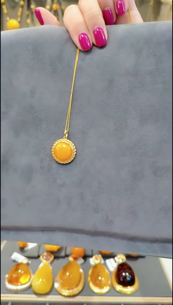 【闪购商品】蜜蜡吊坠(赠链)银S925镀金镶嵌B014蜜蜡吊坠