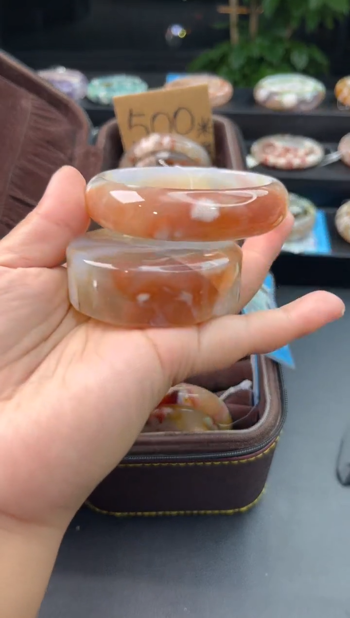 【闪购商品】石英质玉手镯未镶嵌赠送镯心（圈口60