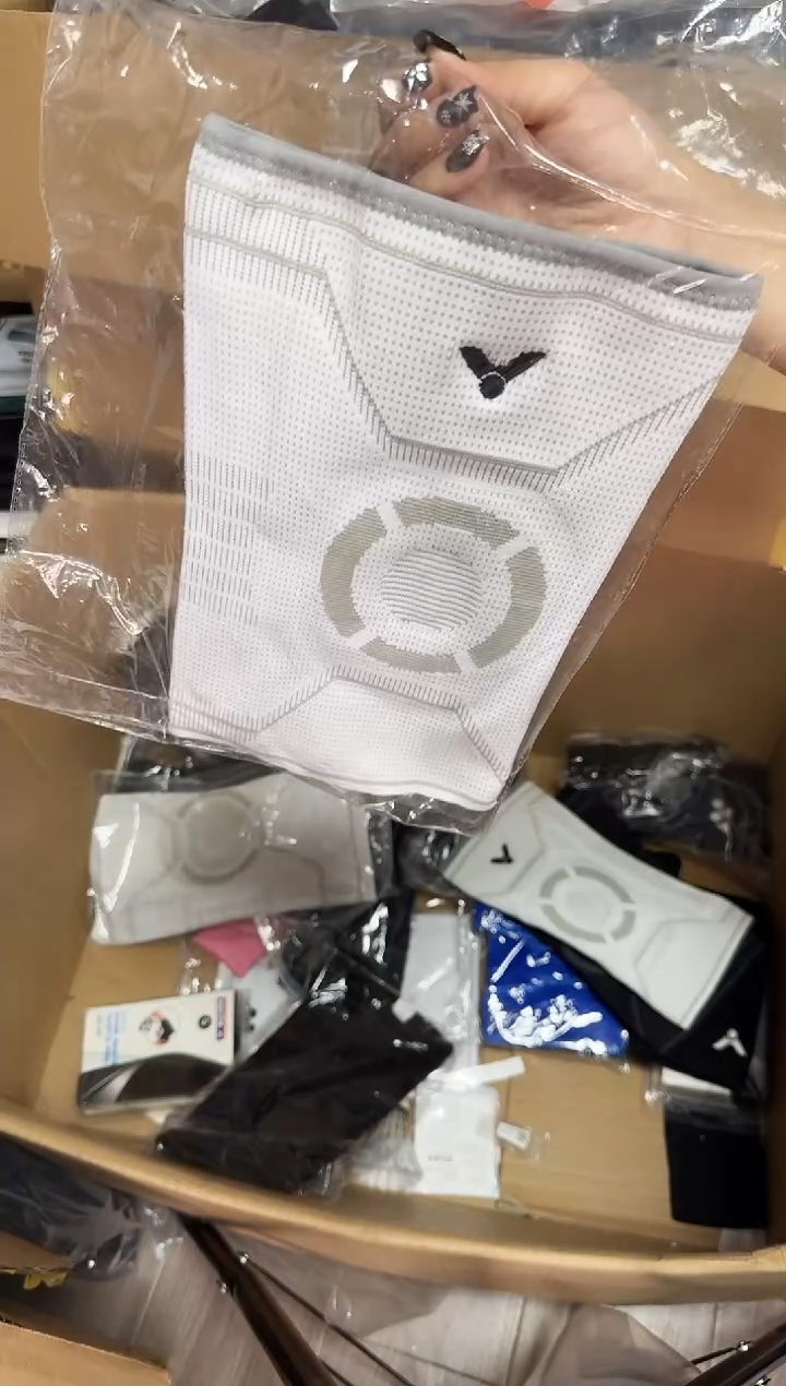VICTOR胜利正品微瑕球拍球服护具 95