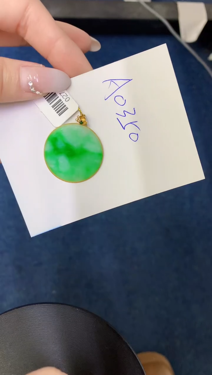 【闪购商品】翡翠颈饰18K金镶嵌00000000000