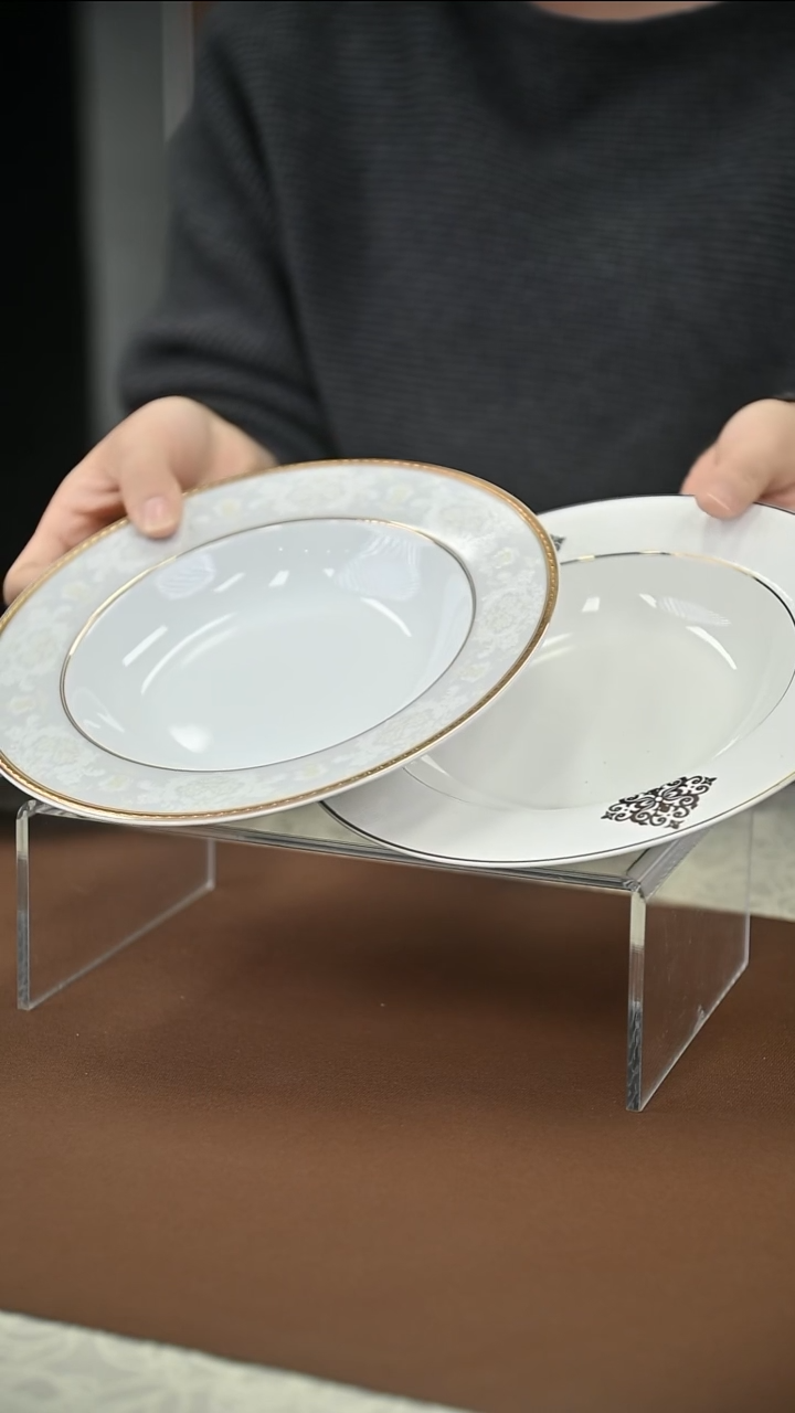 瓷8.5寸浮雕金草帽盘2个