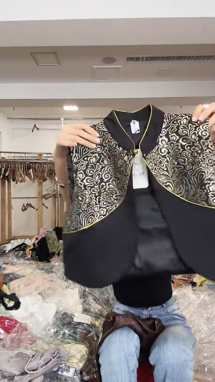   XL码      115-125斤马甲