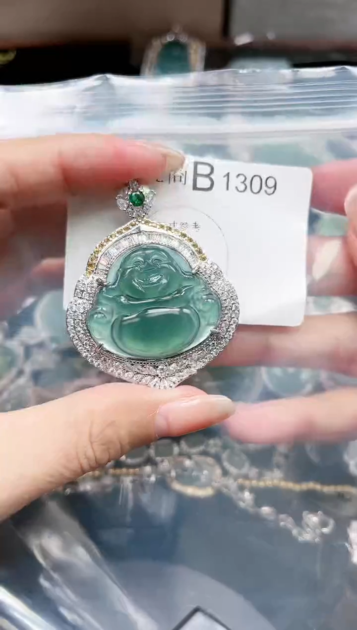 【闪购商品】翡翠颈饰未镶嵌1309赠皮绳