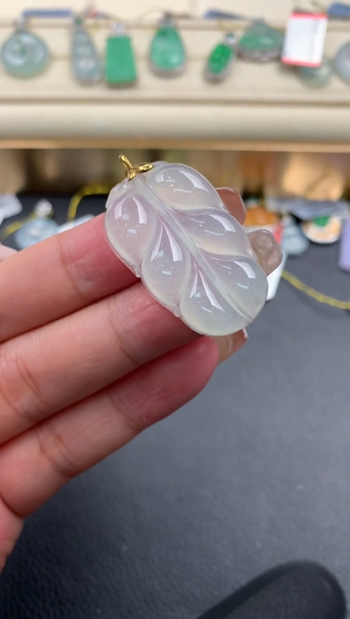 【闪购商品】翡翠颈饰18K金镶嵌Q193     