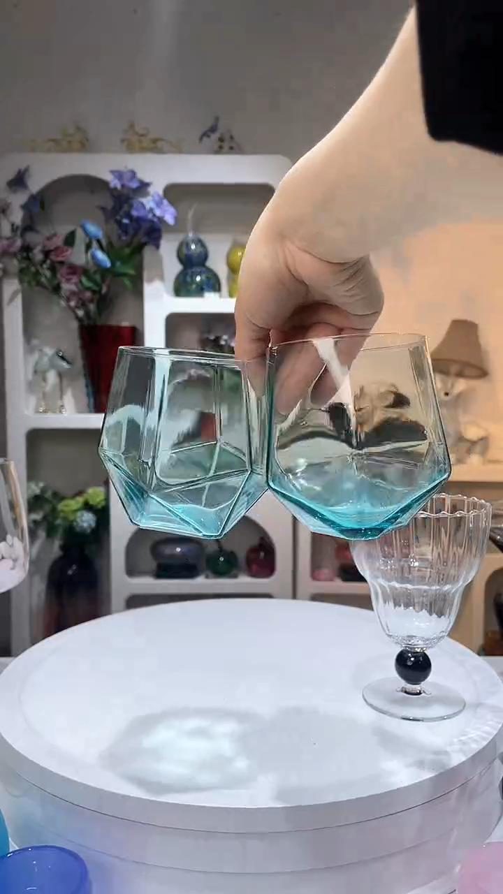 【闪购商品】水晶玻璃2只蓝色原色水杯