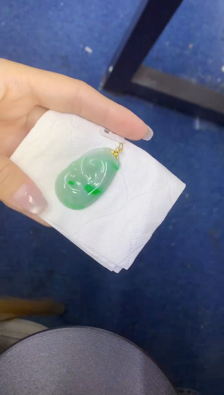 颈饰18K金镶嵌翡翠缅甸天然翡翠A货