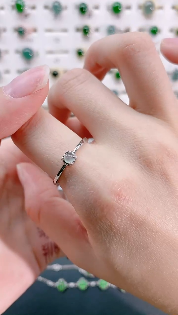 【闪购商品】翡翠戒指银S925镶嵌天然翡翠
