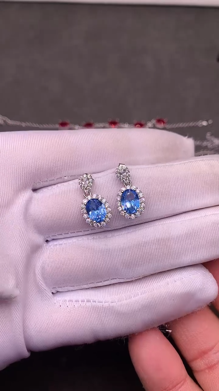 【闪购商品】海蓝宝石耳坠银S925镶嵌.......