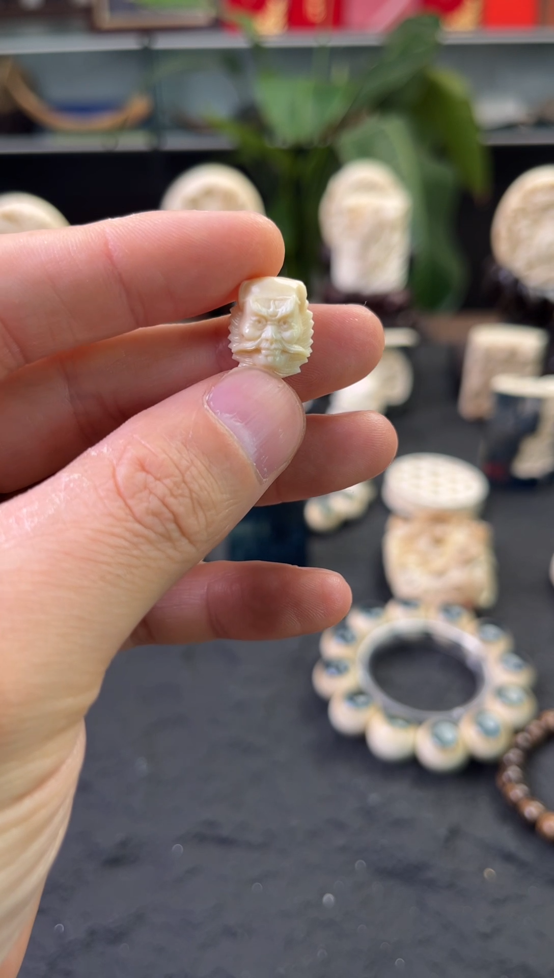 其他猛犸象牙背云