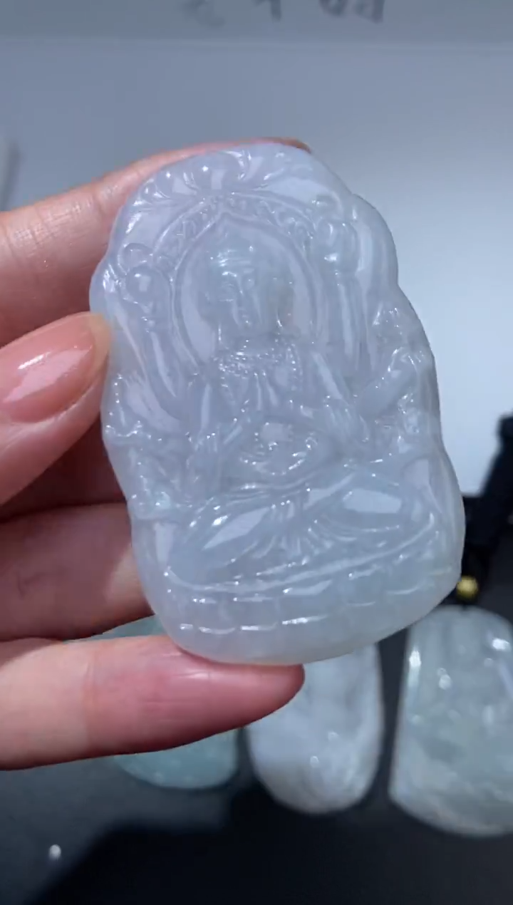 未镶嵌挂件翡翠374983   多人 