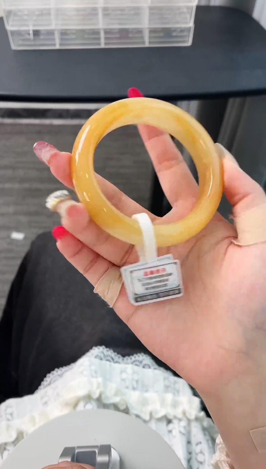 未镶嵌手镯石英质玉126.56