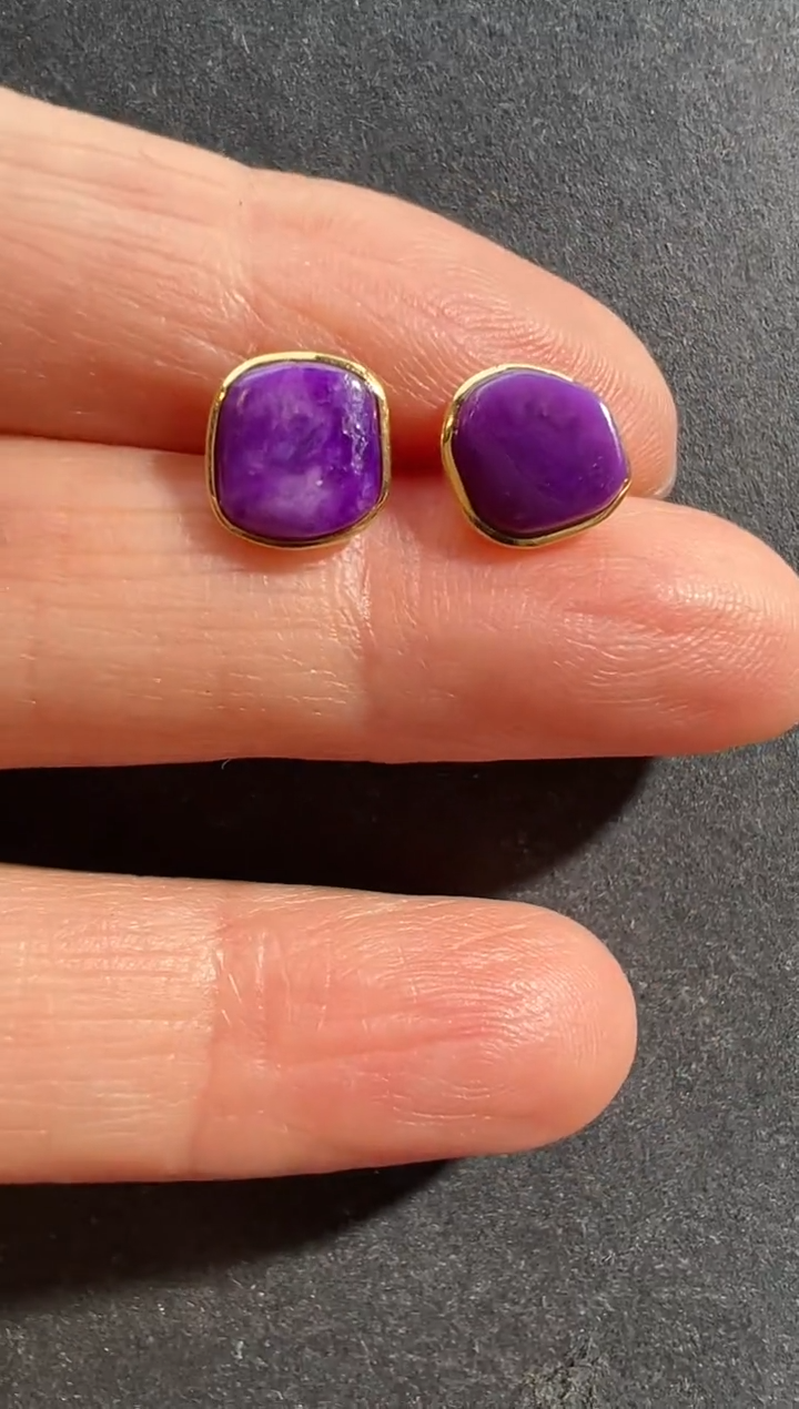 【闪购商品】苏纪石（舒俱来）耳钉18K金镶嵌多样性发一