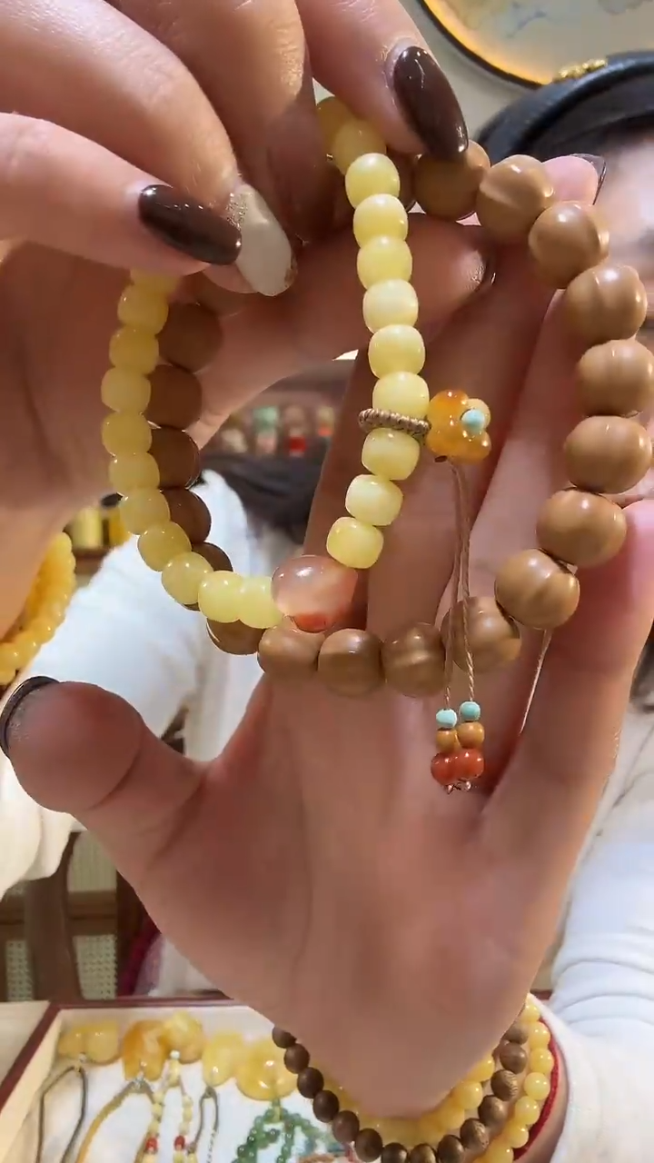 把件非洲紫檀（红花梨）✨****?鲨鱼背